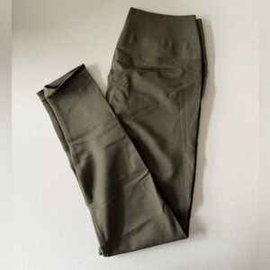 Alphalete Amplify Leggings